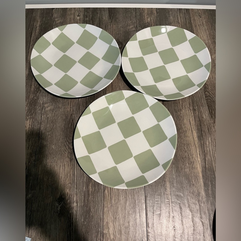 2 for $20! Set of 3 New Green Checkered Bamboo Melamine Dinner Plates
